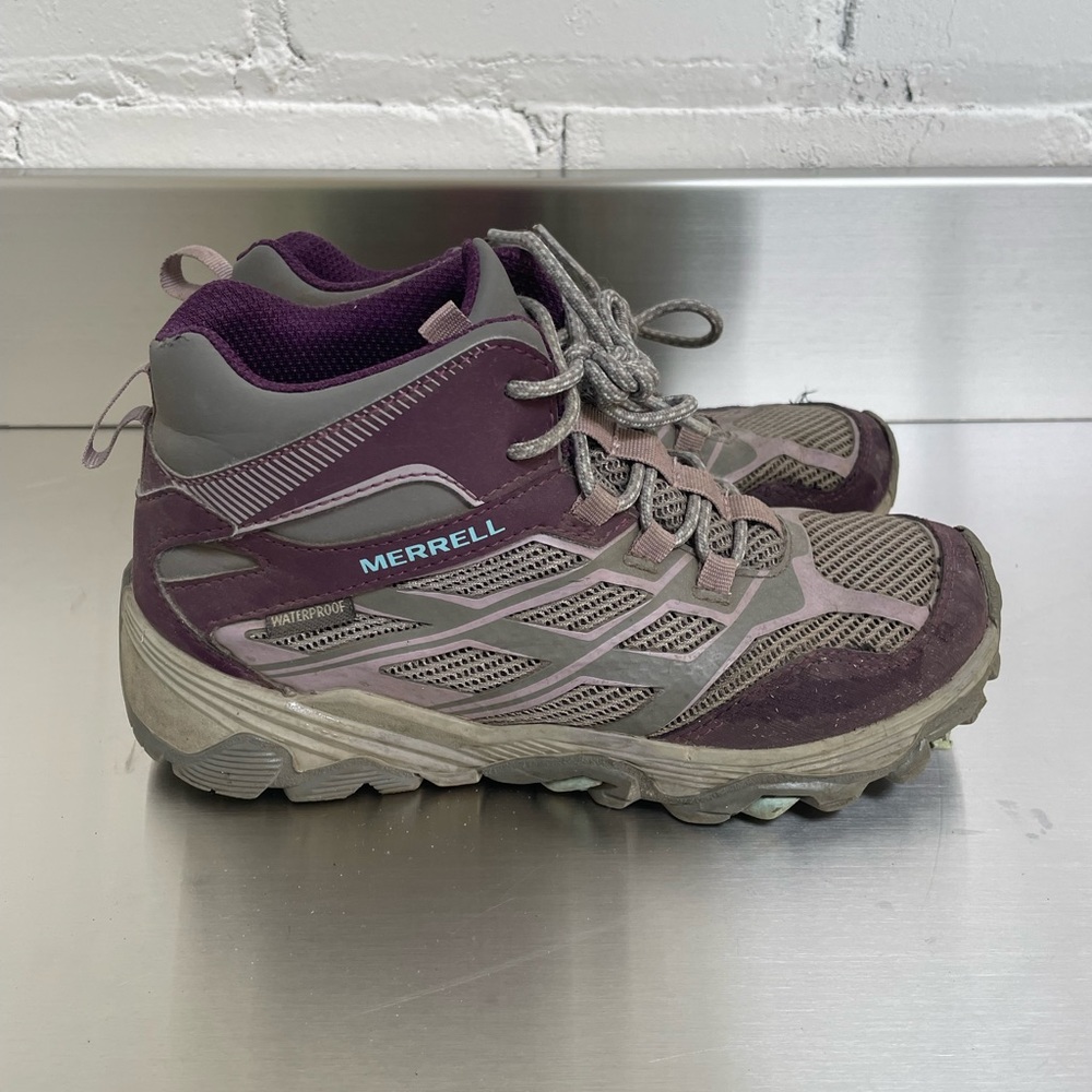 Merrell Kids Moab FST Mid Waterproof Hiking Boots